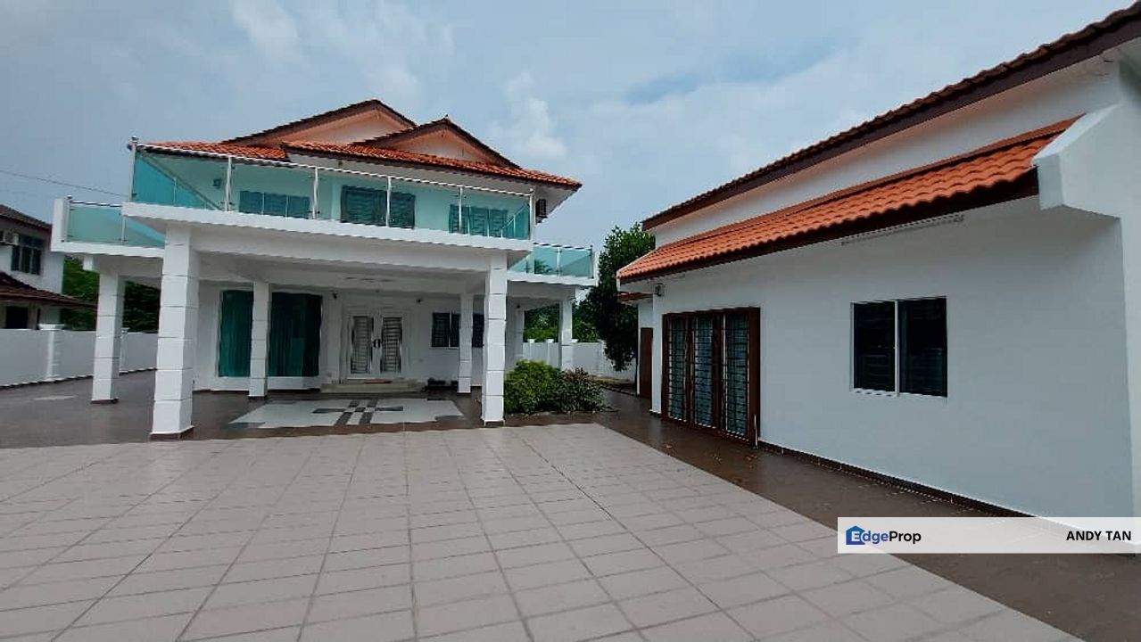 Taman Bukit Kempas Double Storey Bungalow House For Sale, Johor, Johor Bahru