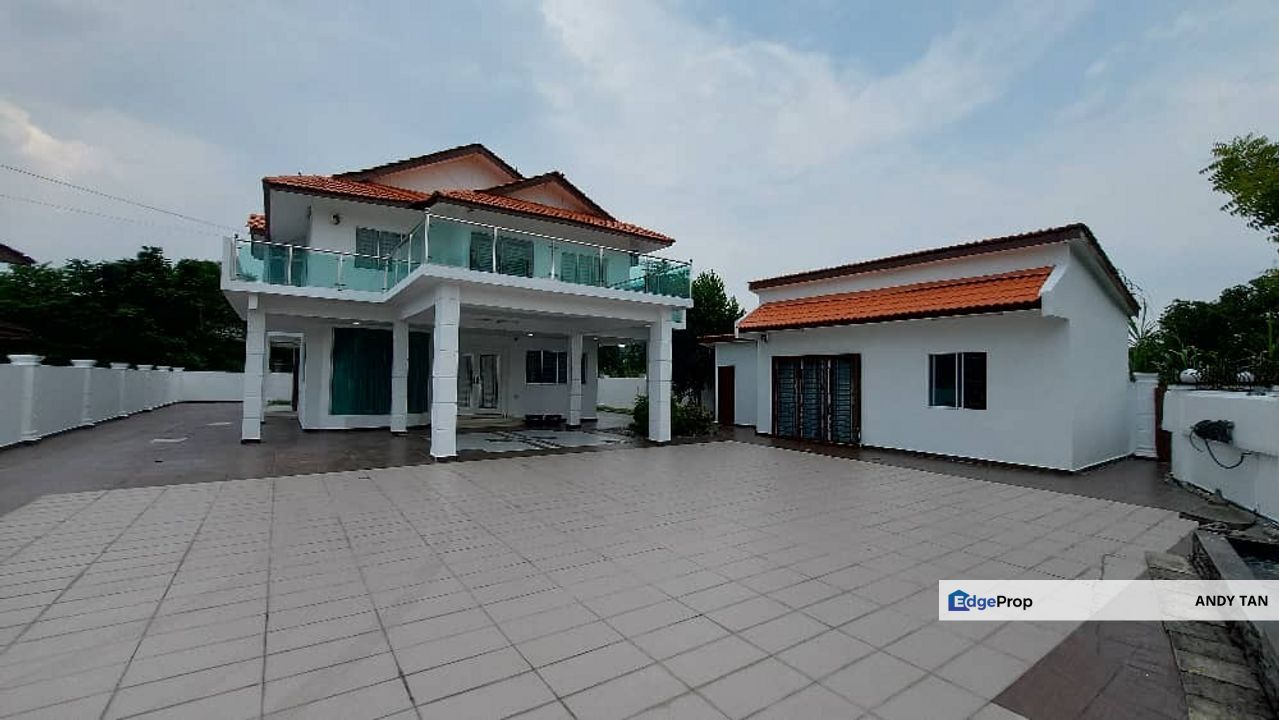 Taman Bukit Kempas Double Storey Bungalow House For Sale, Johor, Johor Bahru