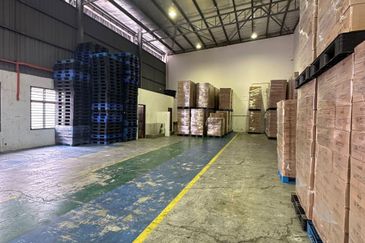 Kempas Utama Industrial Park