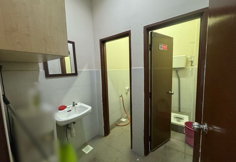 Kempas Utama Industrial Park