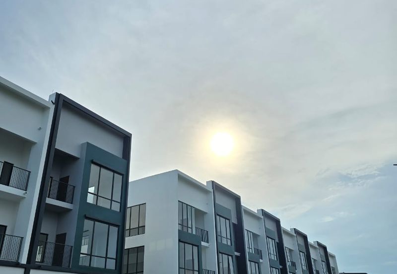 Crest @ Austin Emerald 2