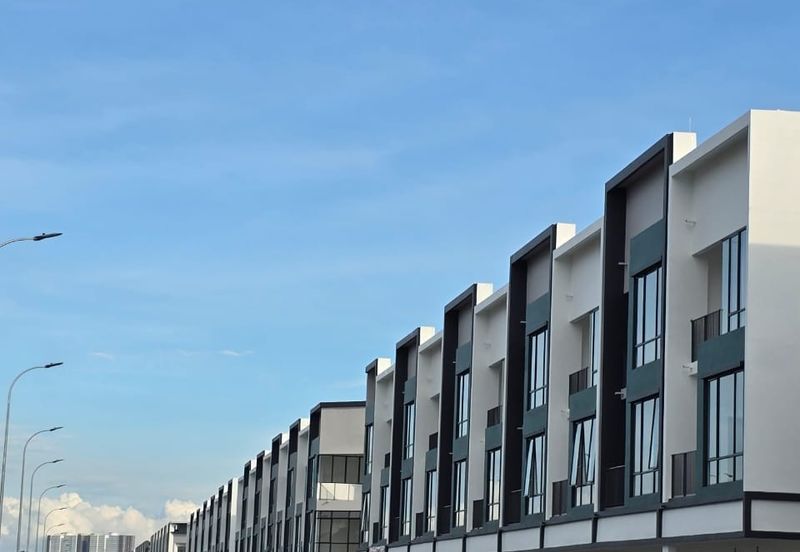 Crest @ Austin Emerald 2