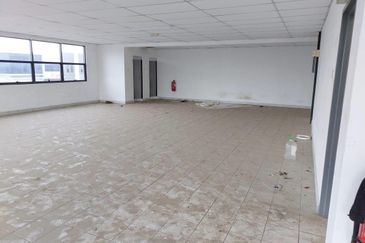 Apex Bizhub Desa Cemerlang