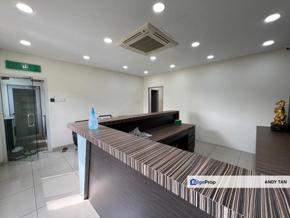 Kawasan Perindustrian Taman Johor 1.5 Storey Semi-D Factory Have 2 unit Rent together For Rent, Johor, Johor Bahru