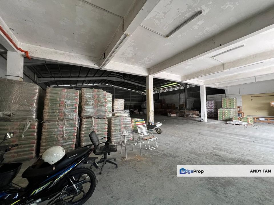 Kawasan Perindustrian Taman Johor 1.5 Storey Semi-D Factory Have 2 unit Rent together For Rent, Johor, Johor Bahru