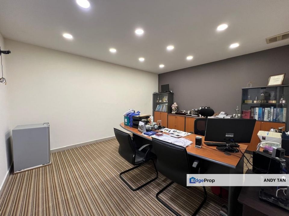Kawasan Perindustrian Taman Johor 1.5 Storey Semi-D Factory Have 2 unit Rent together For Rent, Johor, Johor Bahru