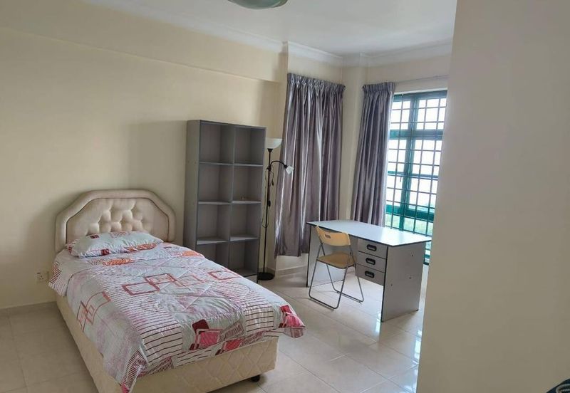 The Straits View, Bandar Baru Permas Jaya