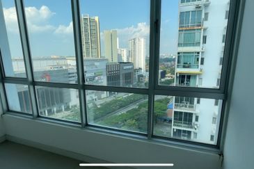 Dedaun Hijau (Greenfield Regency)