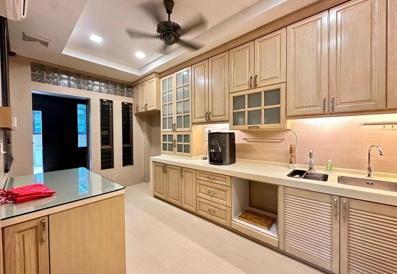 Taman Austin Perdana