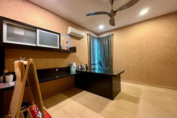 Taman Austin Perdana