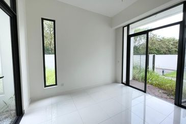 Avira Garden Terraces @ Medini