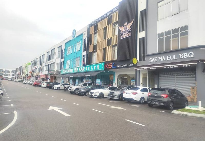 Crest @ Austin Emerald 1