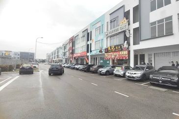 Crest @ Austin Emerald 1