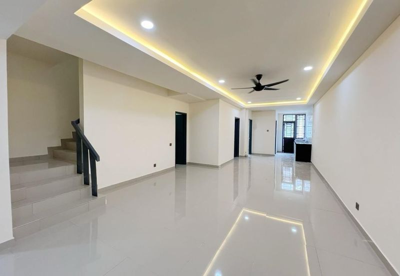 Setia Tropika @ Jln Setia Tropika 4 For Sale