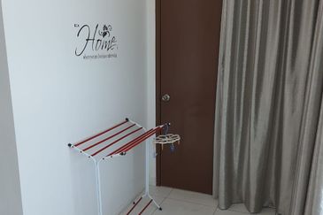 Akademik Suite @ Mount Austin