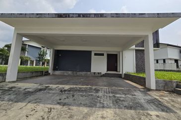 Suria 2 @ Sebana Cove