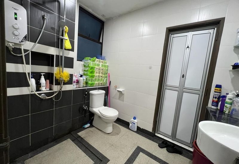 Seri Austin Luxury Apartment