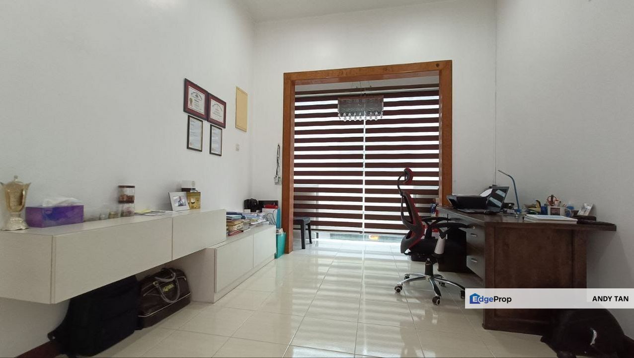 Kempas Utama Double Storey Semi-D For Sale, Johor, Johor Bahru