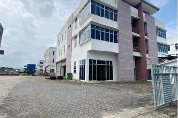 3 Storey Semi-Detached Factory @ PTP Gelang Patah  i-parc BIG BIG CORNER LAND For Sale