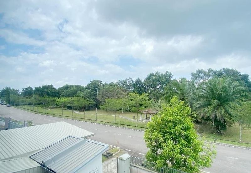 3 Storey Semi-Detached Factory @ PTP Gelang Patah  i-parc BIG BIG CORNER LAND For Sale