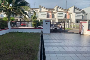Setia Tropika Caranday Park  Double Storey  Cluster For Sale