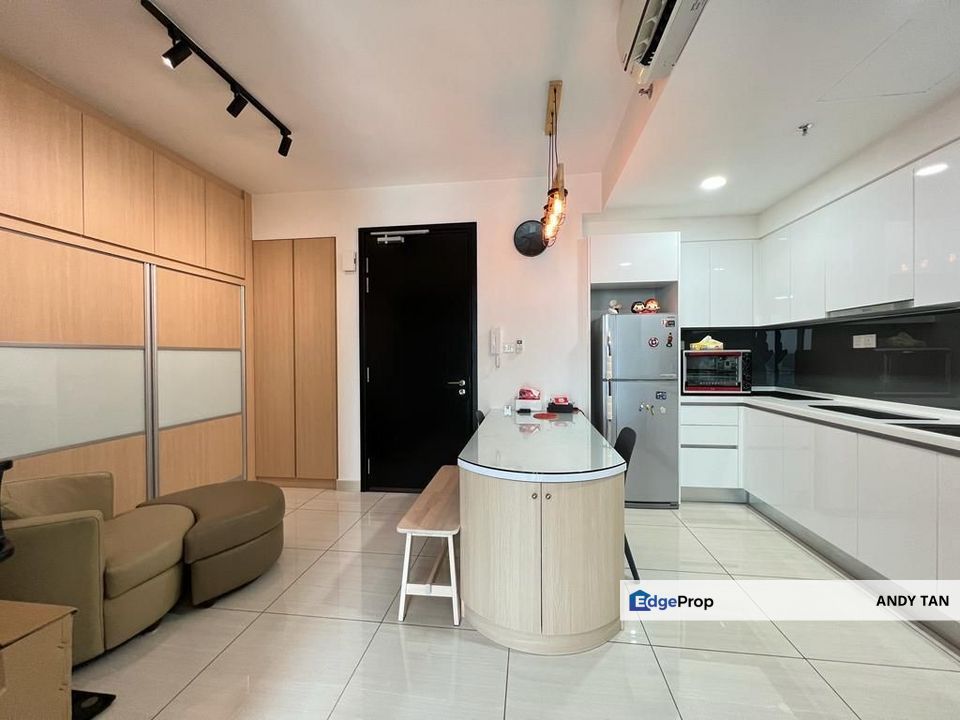 Almas Suites @ Puteri Harbour For Sale, Johor, 