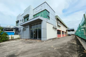 Nusa Cemerlang Industrial Park