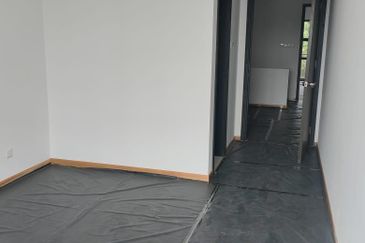 Senibong Cove Waterway Residences