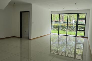 Senibong Cove Waterway Residences