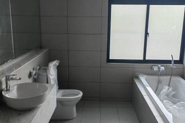 Senibong Cove Waterway Residences