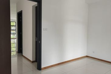 Senibong Cove Waterway Residences