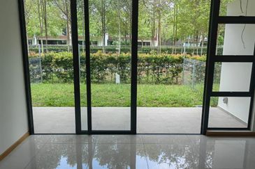 Senibong Cove Waterway Residences