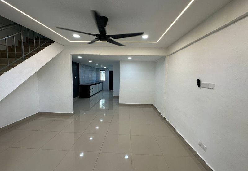 Jalan Mutiara Emas 2/32