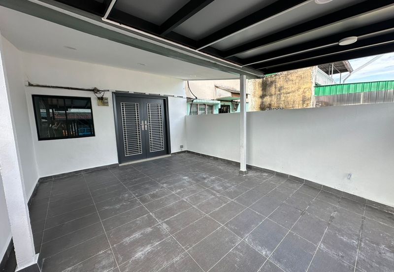 Jalan Mutiara Emas 2/32