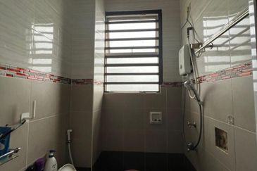 Setia Tropika 3/xx Double Storey For Sale