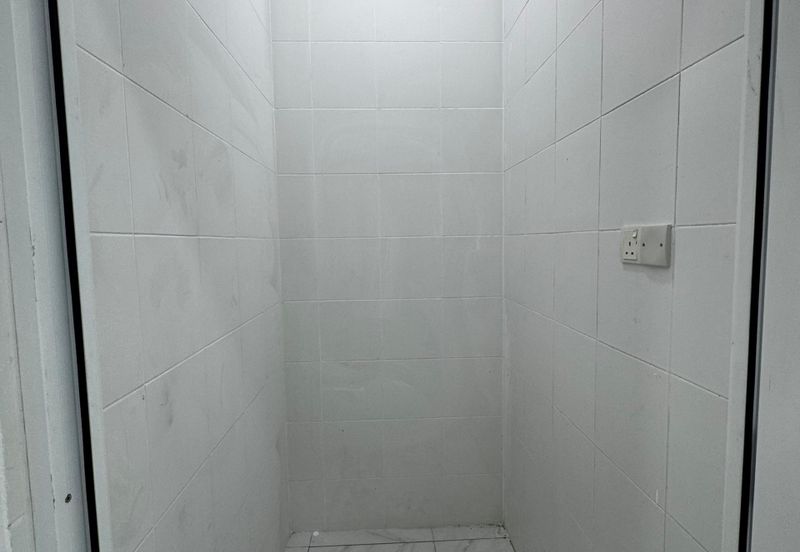 Jalan Mutiara Emas 2/32