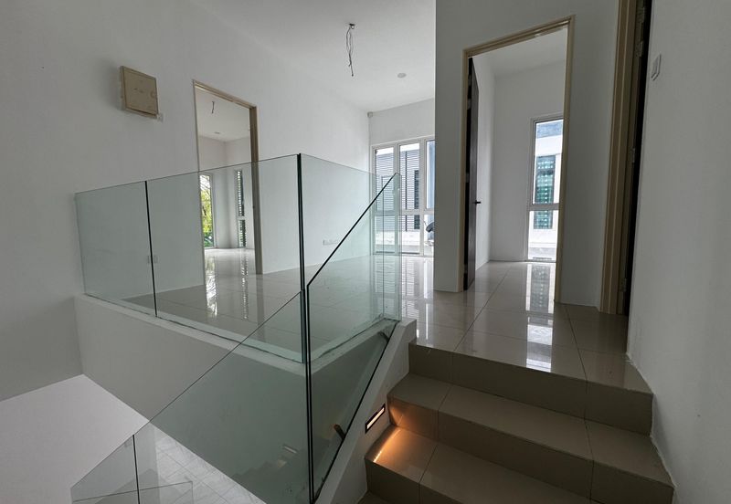 Jalan Mutiara Emas 2/32