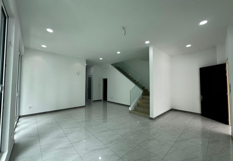 Jalan Mutiara Emas 2/32