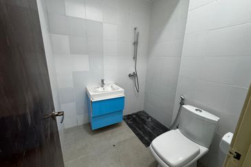 Jalan Mutiara Emas 2/32