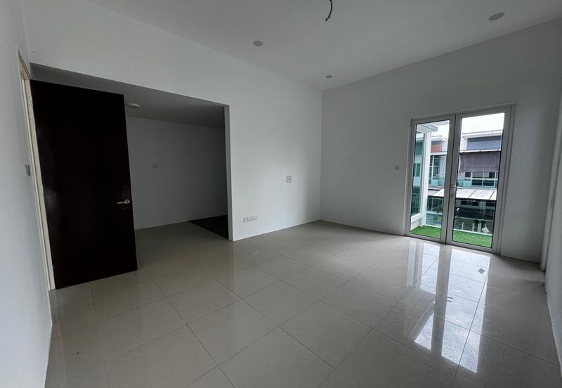 Jalan Mutiara Emas 2/32