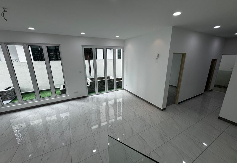 Jalan Mutiara Emas 2/32