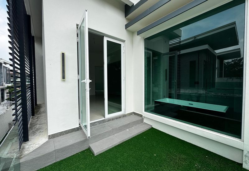 Jalan Mutiara Emas 2/32