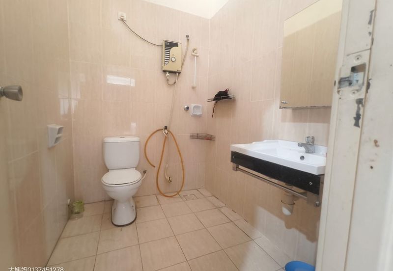 Jalan Mutiara Emas 2/32