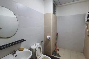 Akademik Suite @ Mount Austin