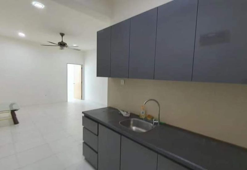 Akademik Suite @ Mount Austin