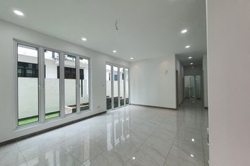 Jalan Mutiara Emas 2/32