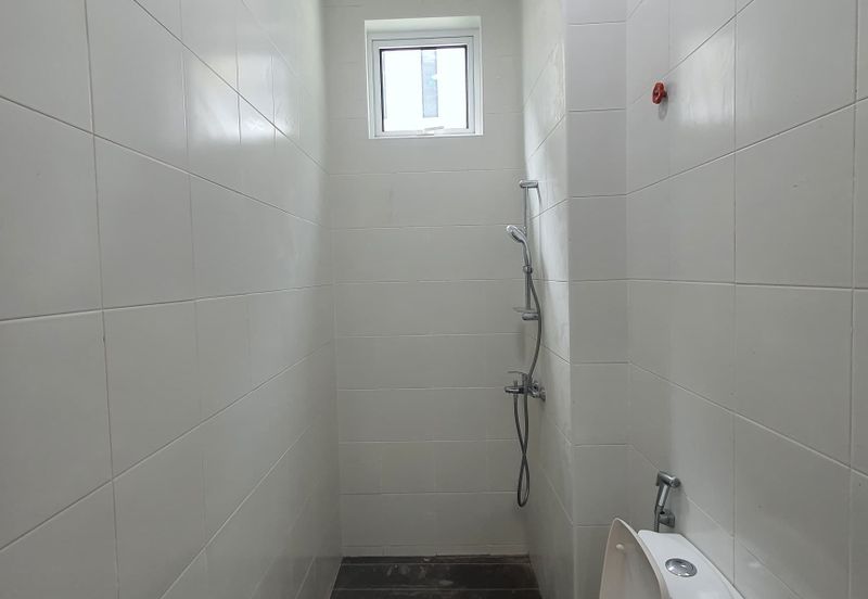 Jalan Mutiara Emas 2/32