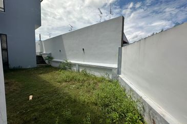 Taman Nong Chik Heights