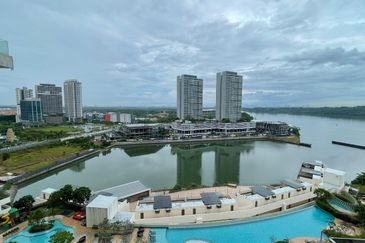 Puteri Cove Residences