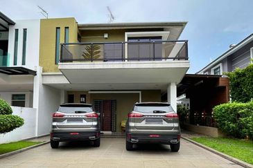 Maple Red, Adda Heights